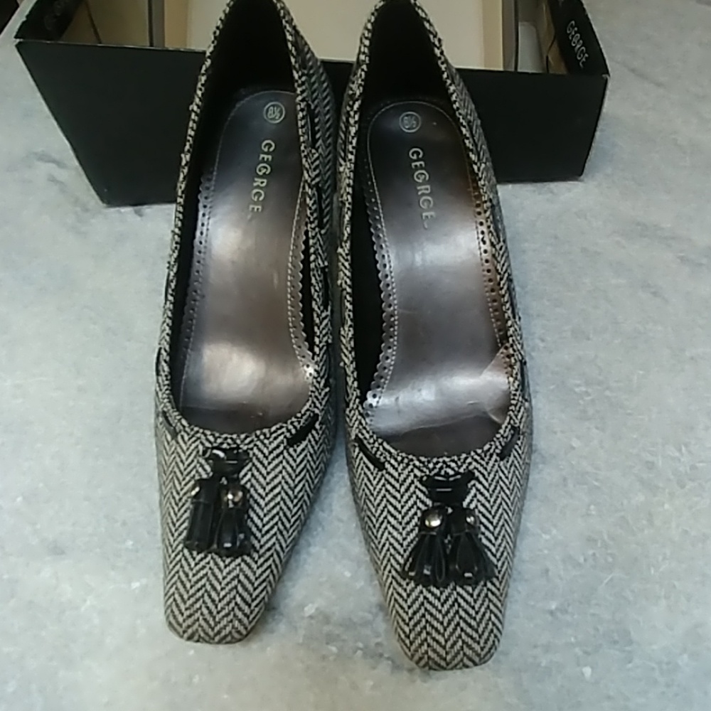 George dress pumps
